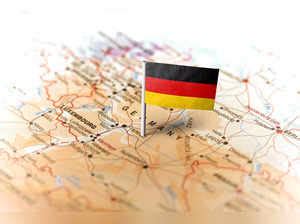 Germany deports 28 Afghan nationals to their homeland, the first .